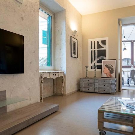 Cozy Nest With Terrace In Trastevere Rom Exterior foto